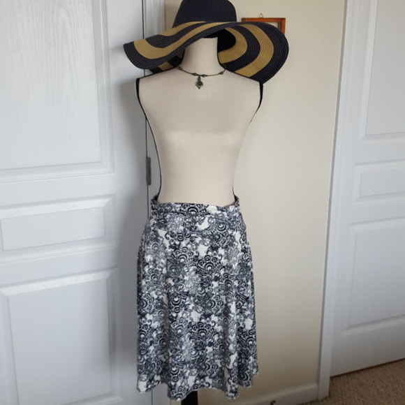Tranquility by Colorado Clothing Dresses & Skirts - Tranquility Stretch skirt (Black Lace)